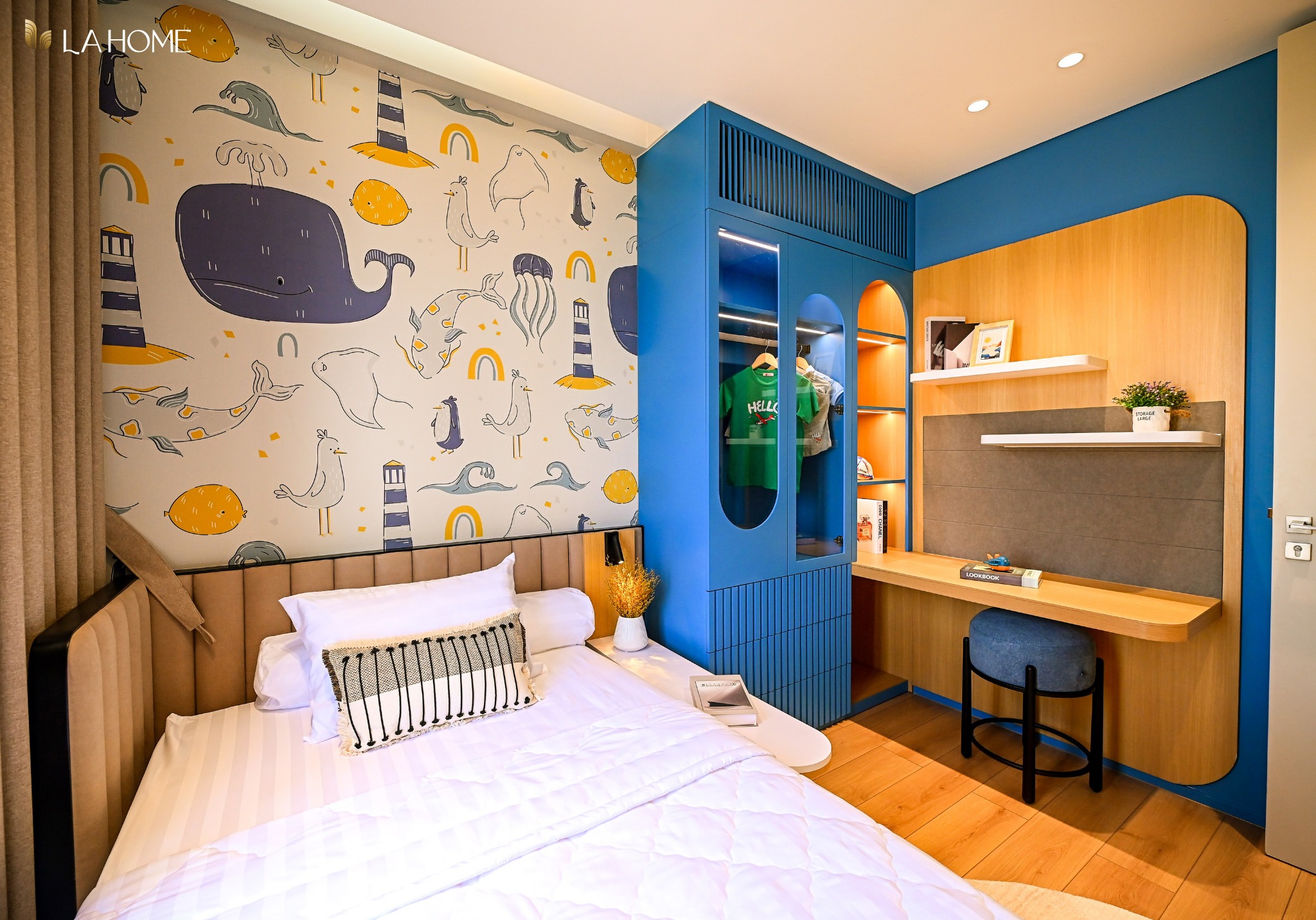 nhà mẫu biệt thự ven kênh Khu đô thị sinh thái LA Home Bến Lức Long An