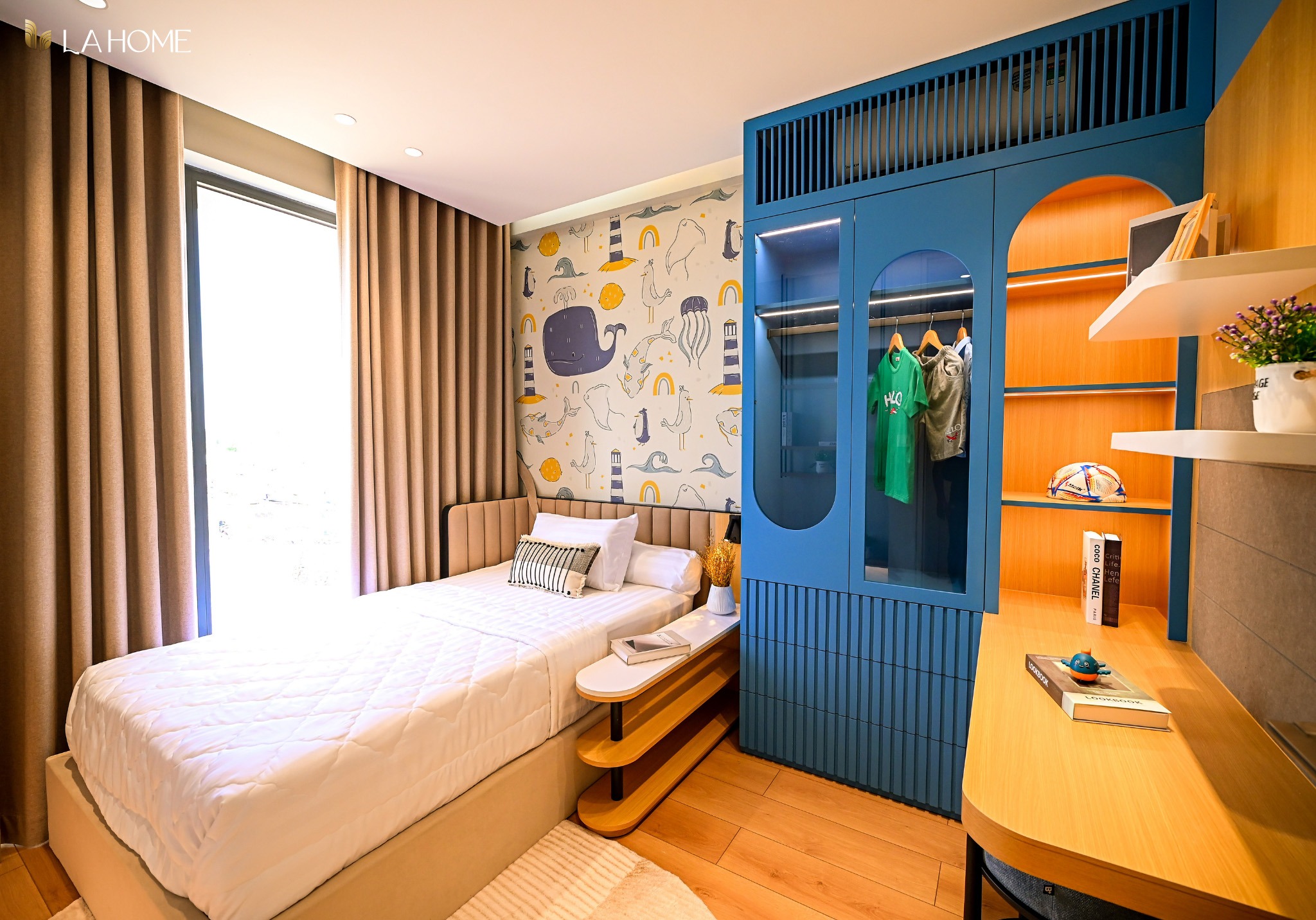 nhà mẫu biệt thự ven kênh Khu đô thị sinh thái LA Home Bến Lức Long An