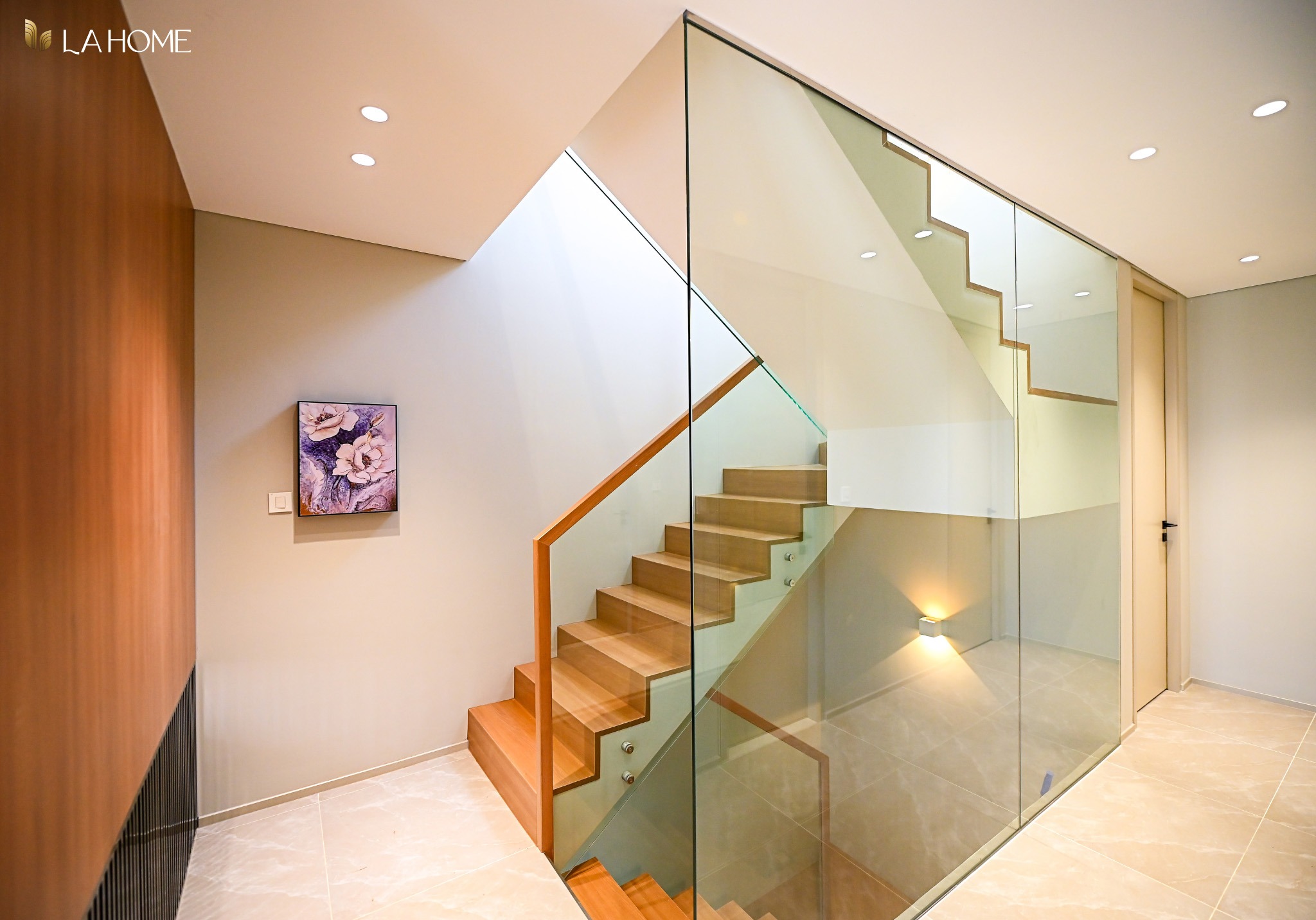 nhà mẫu shophouse lộ giới 60m Lahome Prodezi